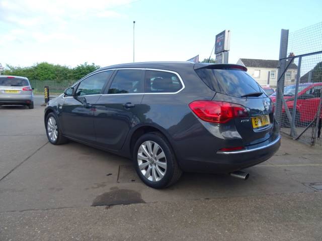 2014 Vauxhall Astra 2.0 CDTi 16V Elite 5dr 6 Months Warranty