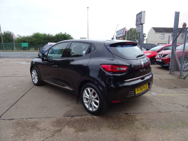 2017 Renault Clio 1.2 16V Dynamique Nav 5dr LOW INSURANCE