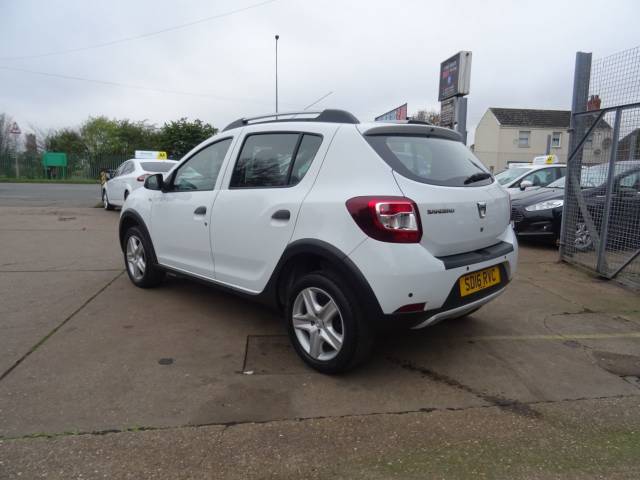 2016 Dacia Sandero Stepway 0.9 TCe Laureate 5dr [Start Stop]