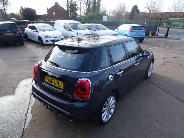 2016 Mini Hatchback 2.0 Cooper S D 5dr LOW TAX