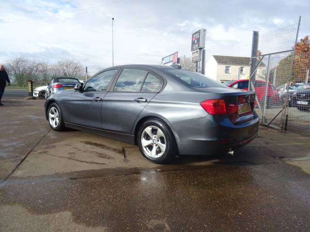 2013 BMW 3 Series 2.0 320d EfficientDynamics 4dr 6 MONTHS WARRANTY