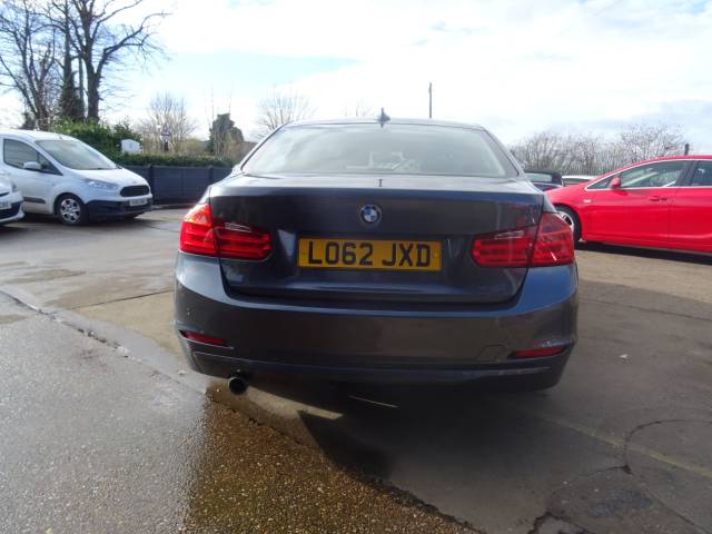2013 BMW 3 Series 2.0 320d EfficientDynamics 4dr 6 MONTHS WARRANTY