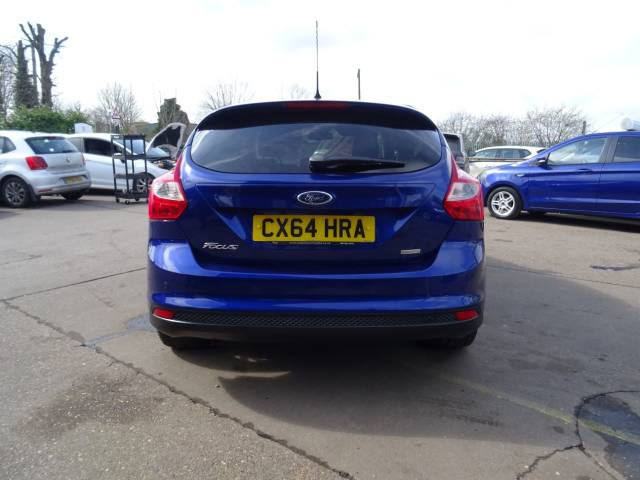 2014 Ford Focus 1.0 125 EcoBoost Zetec Navigator 5dr Warranty
