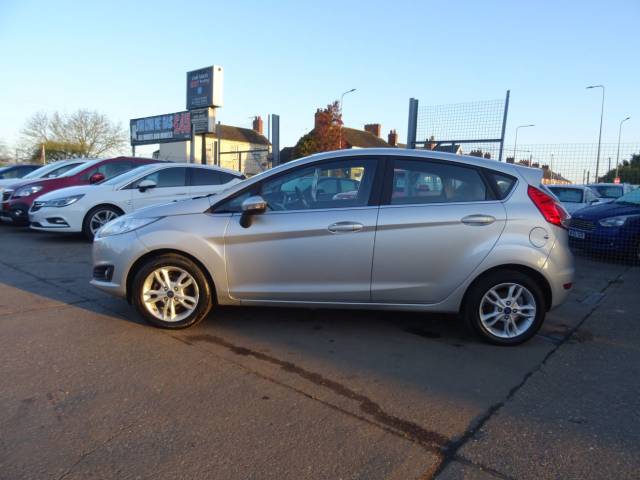 2015 Ford Fiesta 1.0 EcoBoost Zetec 5dr IDEAL FIRST CAR