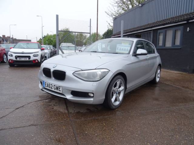 BMW 1 Series 2.0 120d SE 5dr Warranty Hatchback Diesel Silver