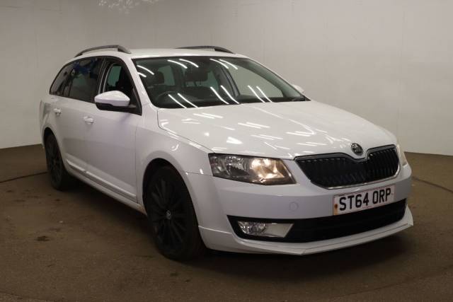 Skoda Octavia 1.6 TDI CR Black Edition 5dr 12 MONTHS MOT Estate Diesel White