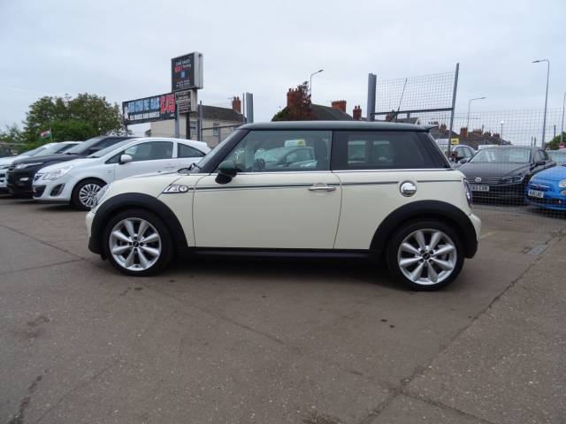 2013 Mini Hatchback 1.6 Cooper S 3dr Finance Available