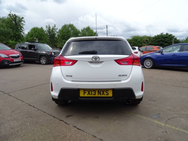 2013 Toyota Auris 1.6 V-Matic Excel 5dr FINANCE AVAILABLE