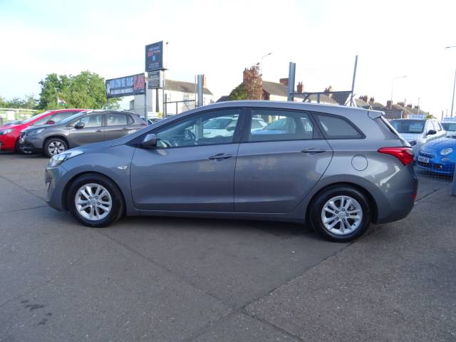 2012 Hyundai i30 1.6 CRDi Blue Drive Active 5dr LOW TAX