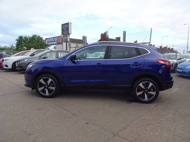 2015 Nissan Qashqai 1.5 dCi N-Tec+ 5dr LOW ROAD TAX, WARRANTY