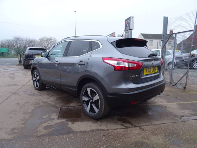 2015 Nissan Qashqai 1.2 DiG-T N-Tec+ 5dr WARRANTY