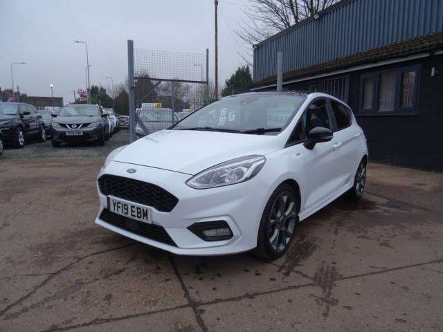 Ford Fiesta 1.0 EcoBoost 125 ST-Line X 5dr LOW MILEAGE Hatchback Petrol White