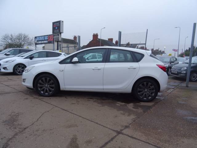 2011 Vauxhall Astra 1.7 CDTi 16V ecoFLEX Exclusiv [125] 5dr WARRANTY