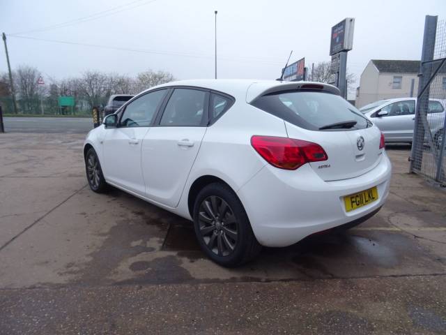 2011 Vauxhall Astra 1.7 CDTi 16V ecoFLEX Exclusiv [125] 5dr WARRANTY
