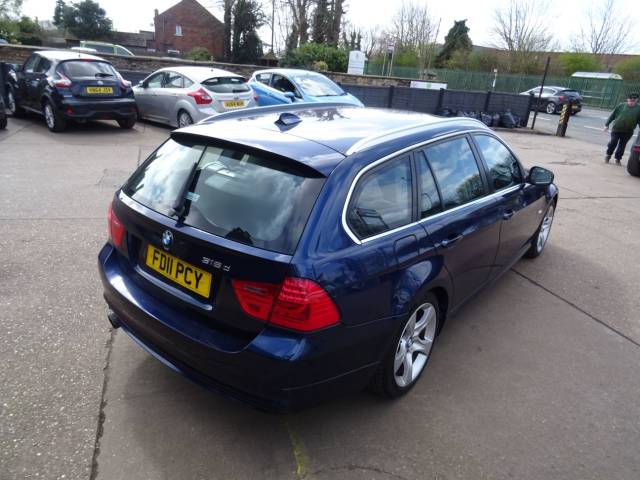 2011 BMW 3 Series 2.0 318d Exclusive Edition 5dr