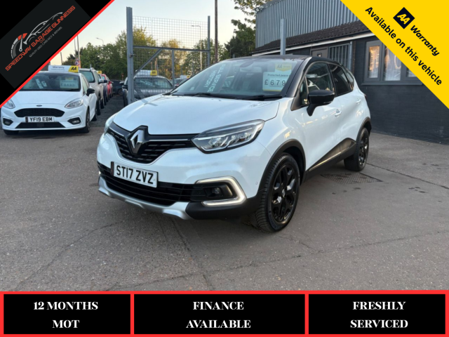 Renault Captur 1.2 TCE 120 Signature X Nav 5dr Hatchback Petrol White/black
